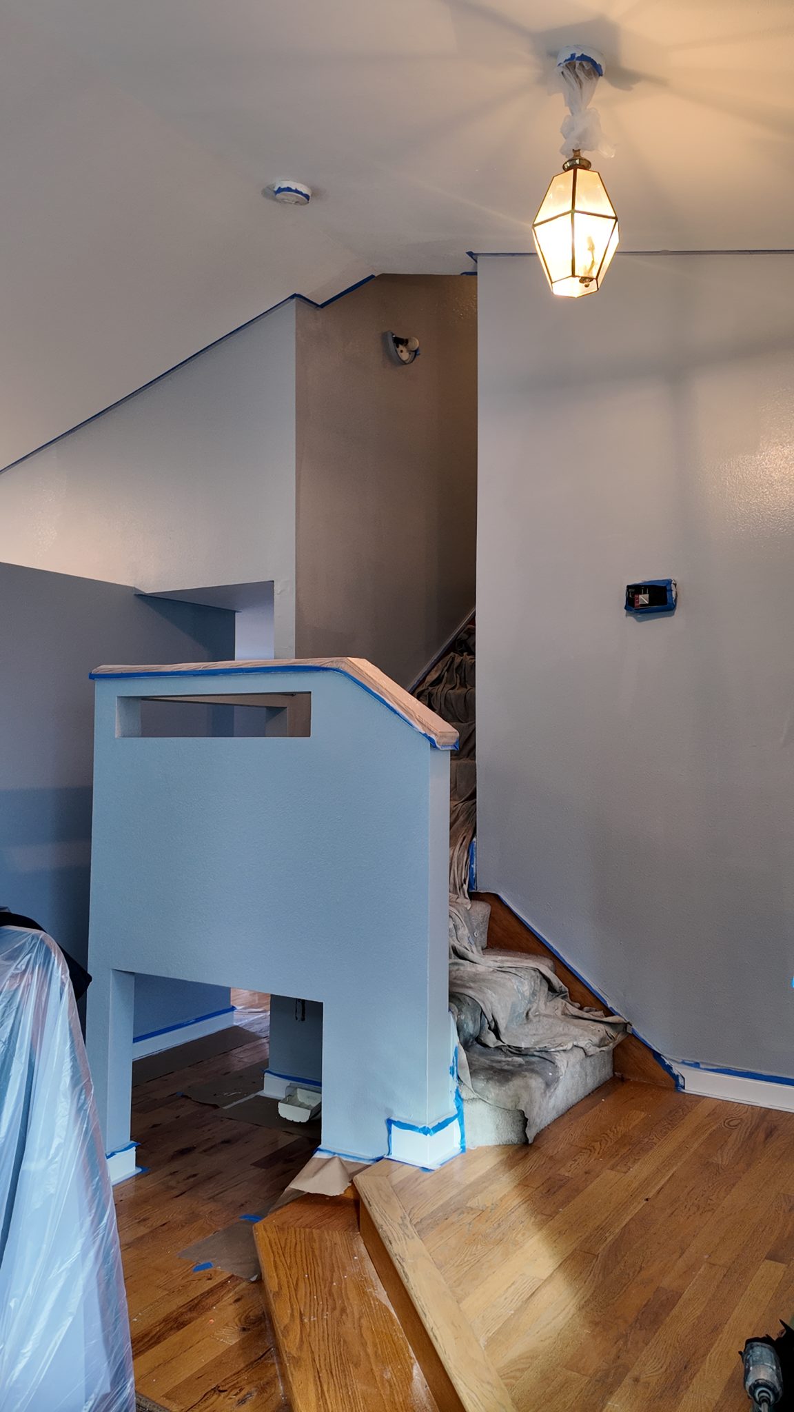 maple-valley-interior-painting-hallway-stairs